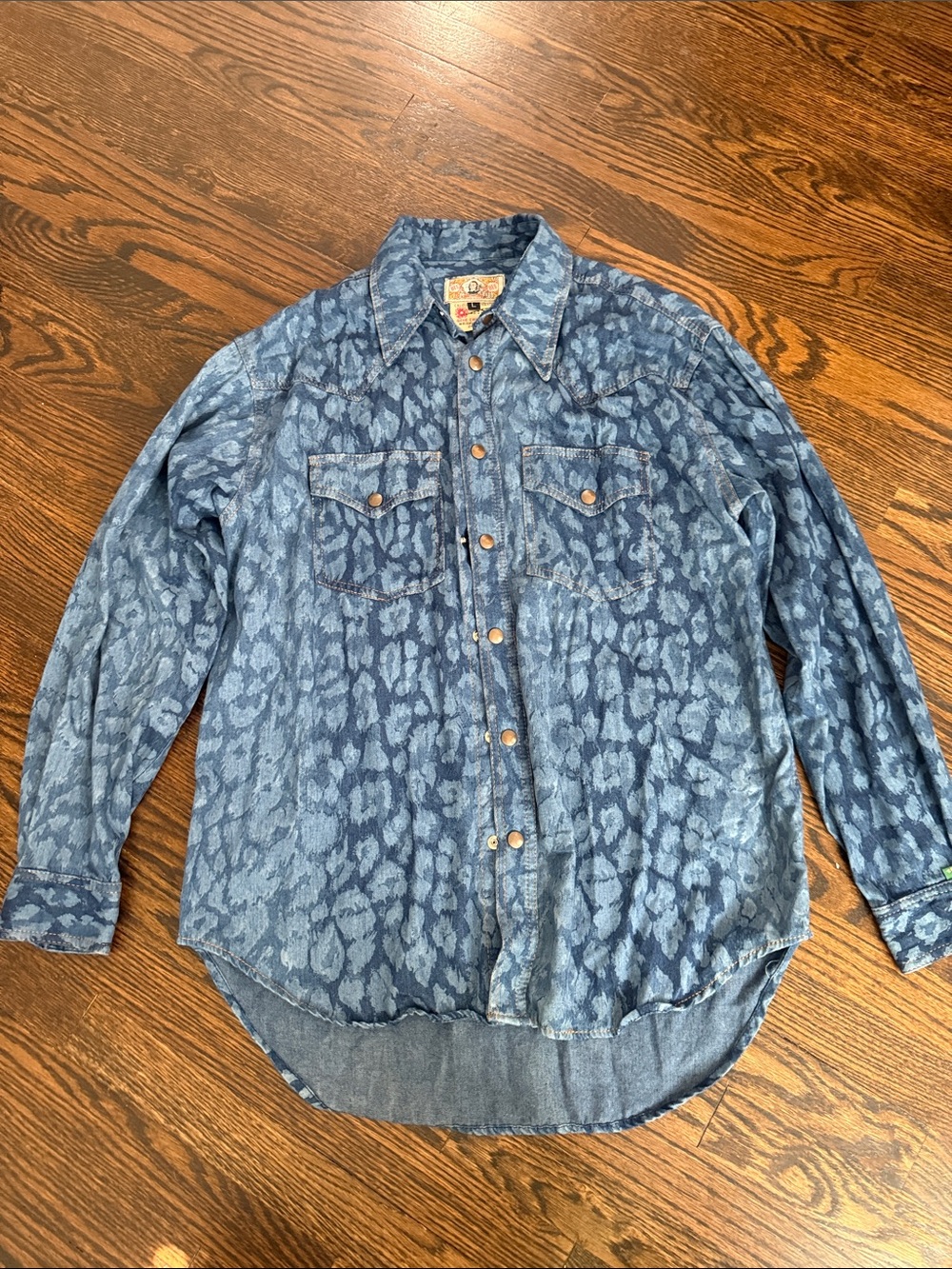 Vintage 80s Gene Ewing BIS Wrinkled Rich Leopard Denim Western Snap Shirt L